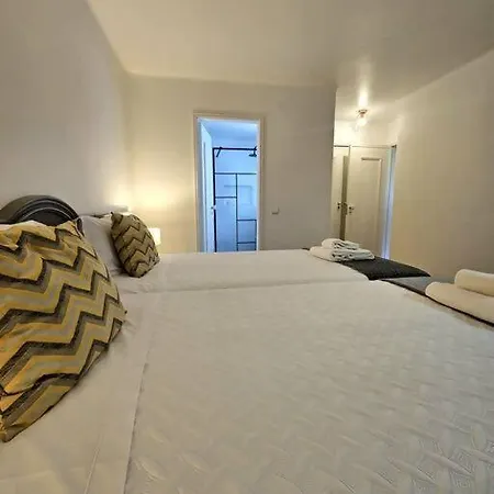 Belles 2 Bedroom Ap Club *